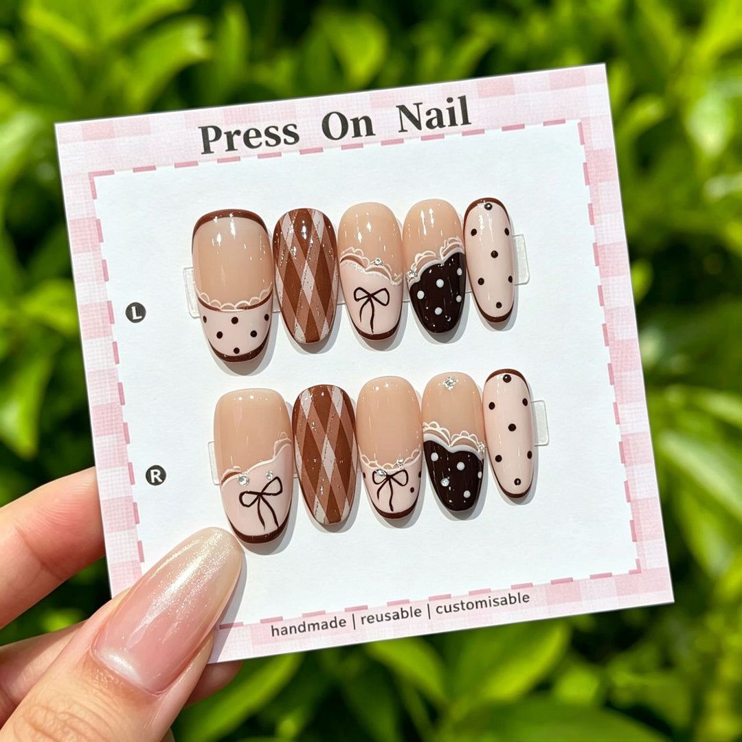 Elegant Reusable Press-On Nail Art Set with Floral Accents