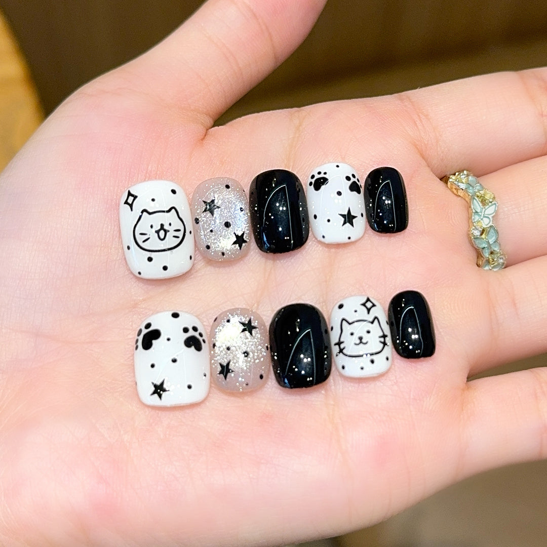 Artificial nails with cat and star design Stornfield