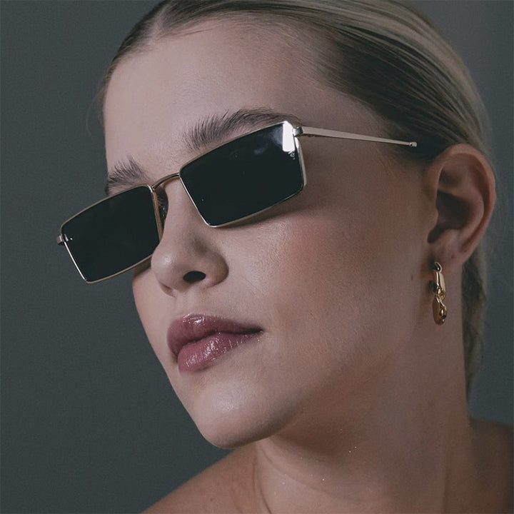 Women square sunglasses with metallic frame and comfortable nose pad Stornfield