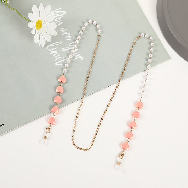 Heart Charm Eyewear Chain Stornfield