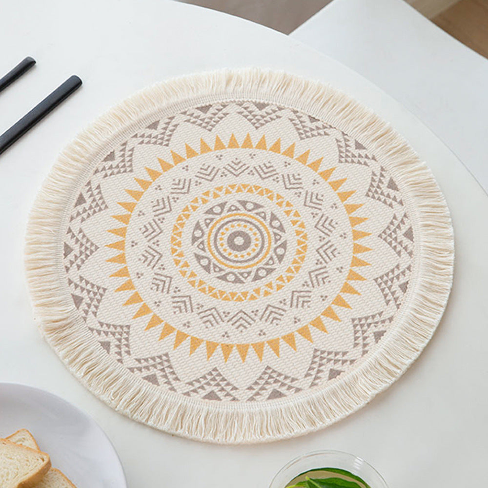 Round woven placemat with fringes and mandala jacquard structure Stornfield
