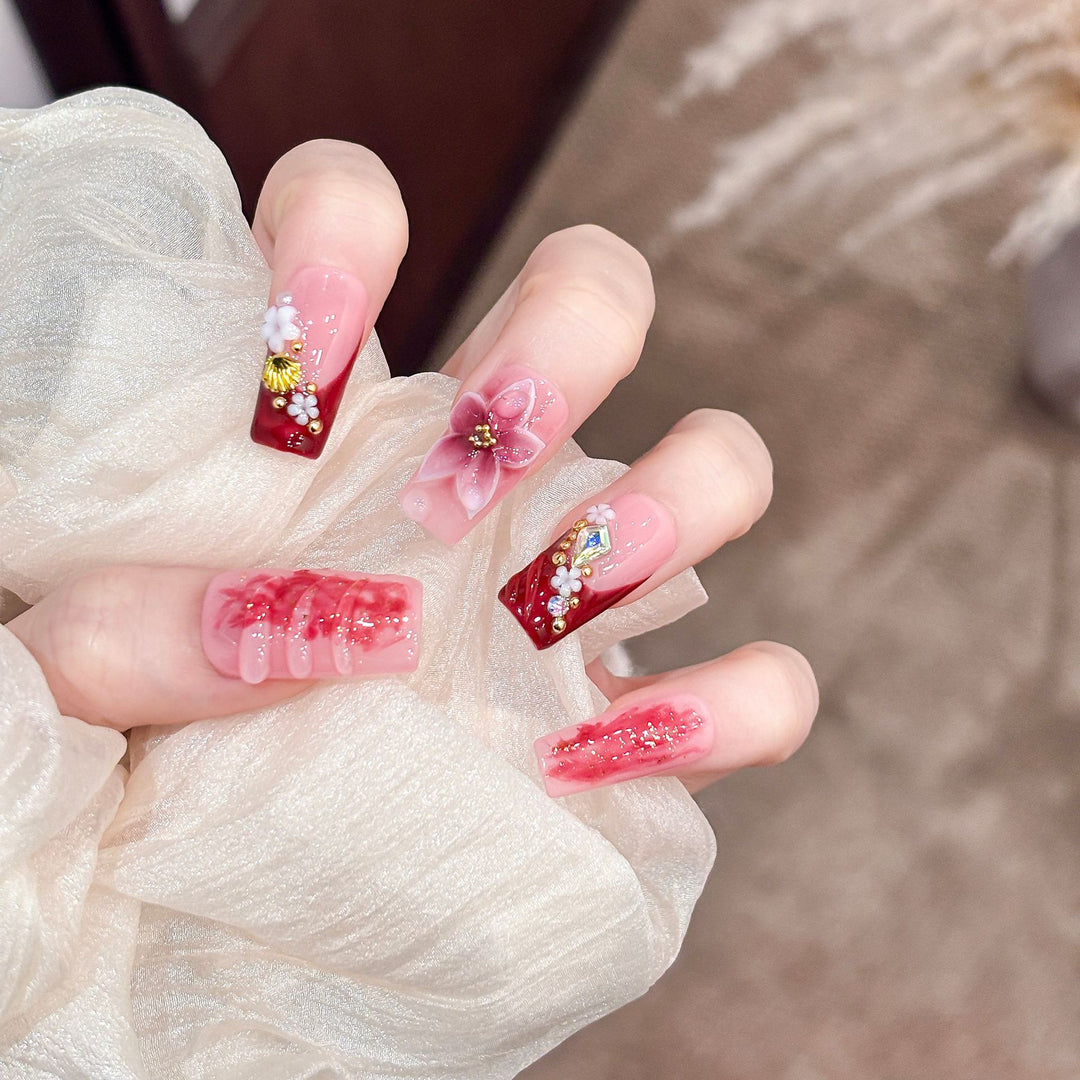 Floral Decorative Press-On Nail Tips