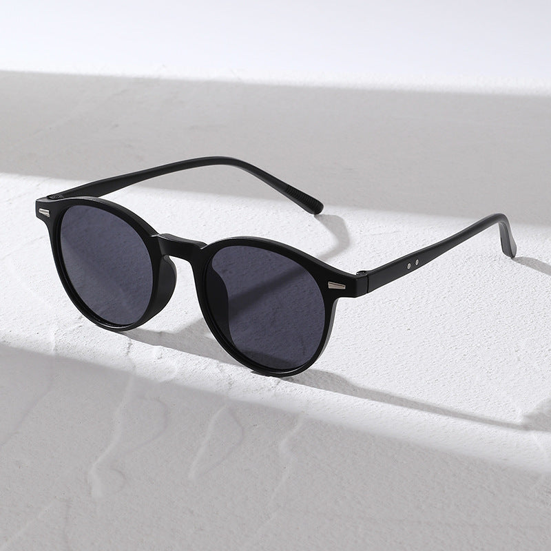 Stylish Round Frame Sunglasses Stornfield