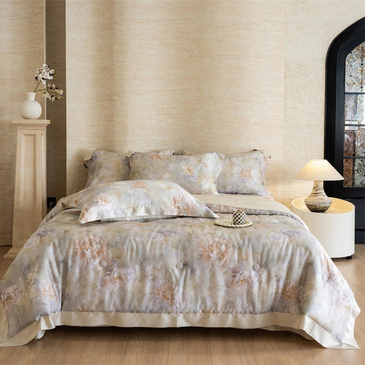 Bedding set with watercolor floral print and fine cotton satin finish
