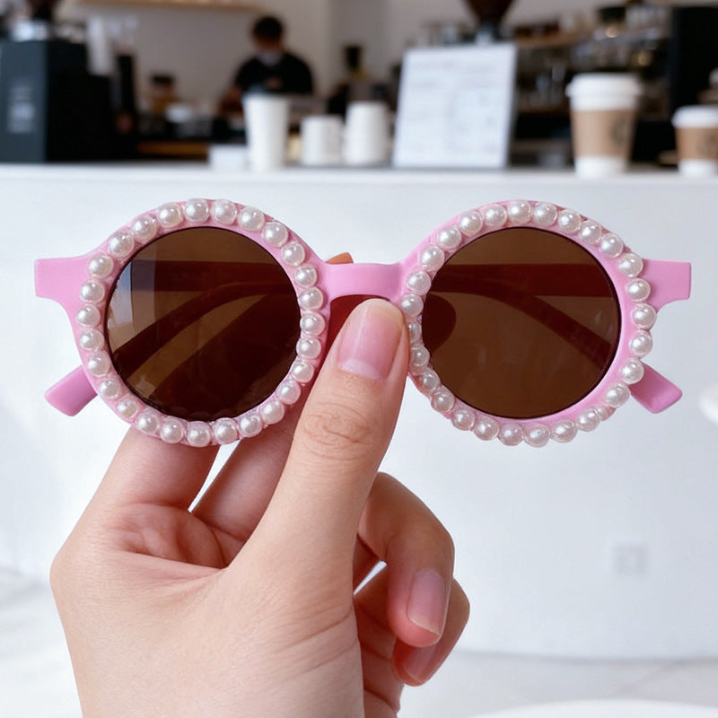 Elegant Pearl-Embellished Round Sunglasses Stornfield