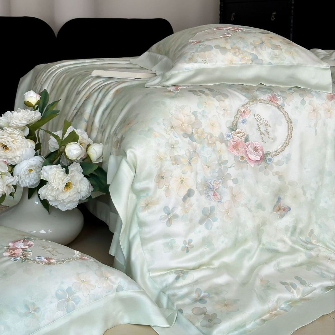 Satin-Feel Floral Bed Linen Set with Watercolor Botanical Print