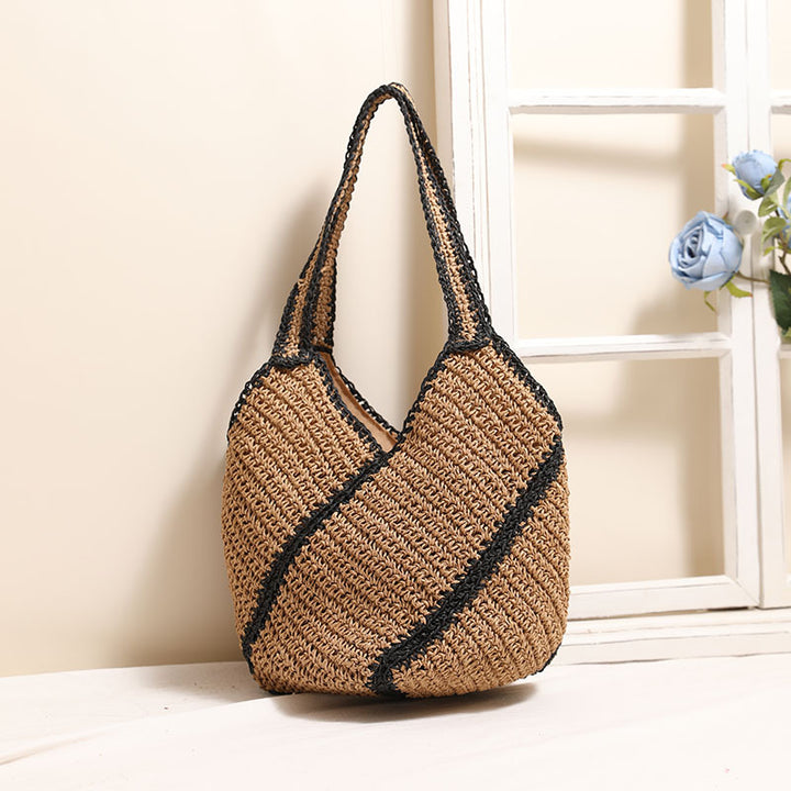 Braided beach bag with fashionable design Stornfield