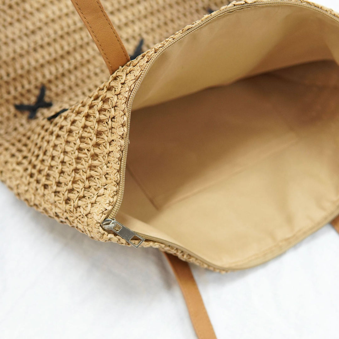 Trendy large beach bag with original bow appliqués Stornfield