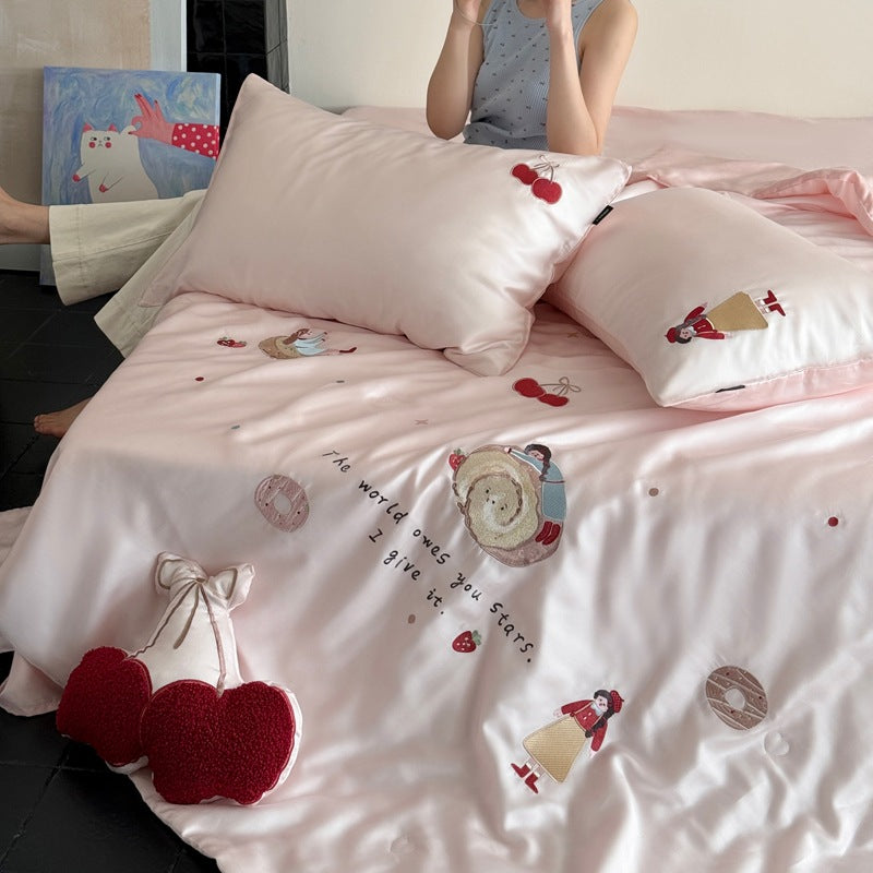 Satin bedding set with embroidered childish appliqués, silky-soft finish and concealed zipper