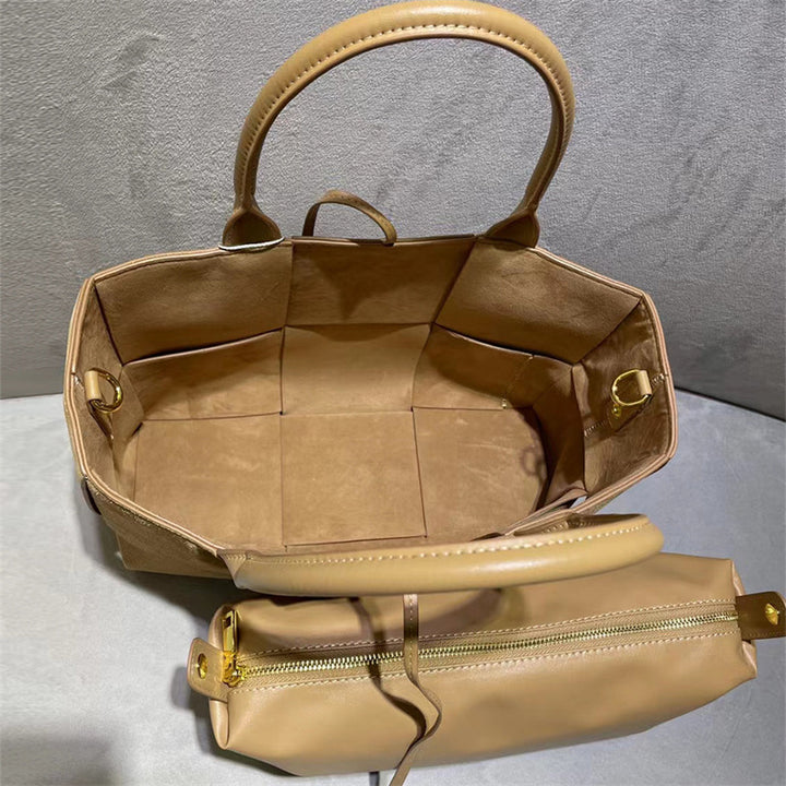 Elegant Structured Handbag Stornfield