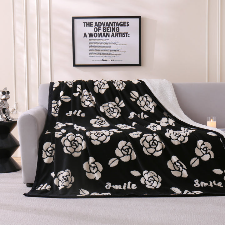 Chic Floral Pattern Throw Blanket Stornfield