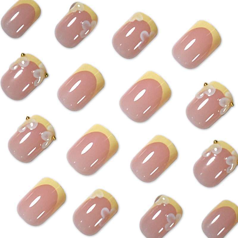 Decorative Press-On Nail Art Set with Floral Accents Stornfield