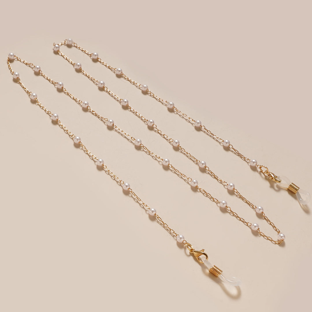 Elegant Beaded Eyewear Chain Stornfield