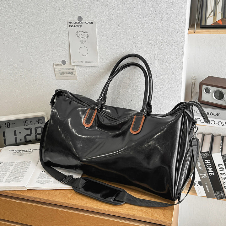 Elegant Sports Duffel Bag with Practical Compartments Stornfield