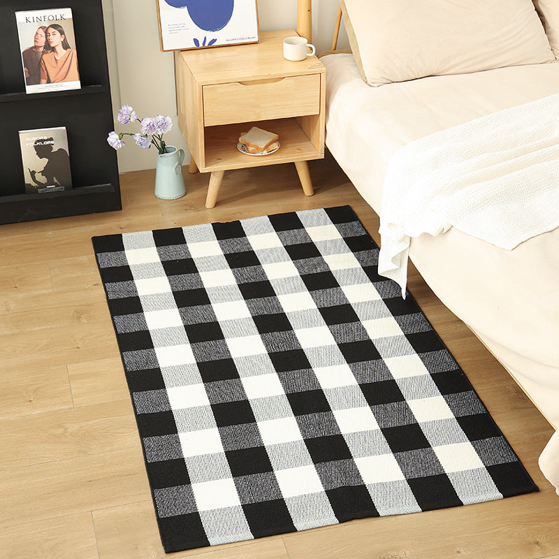 Flat-woven living and bedroom carpet with striped structure and anti-slip backing