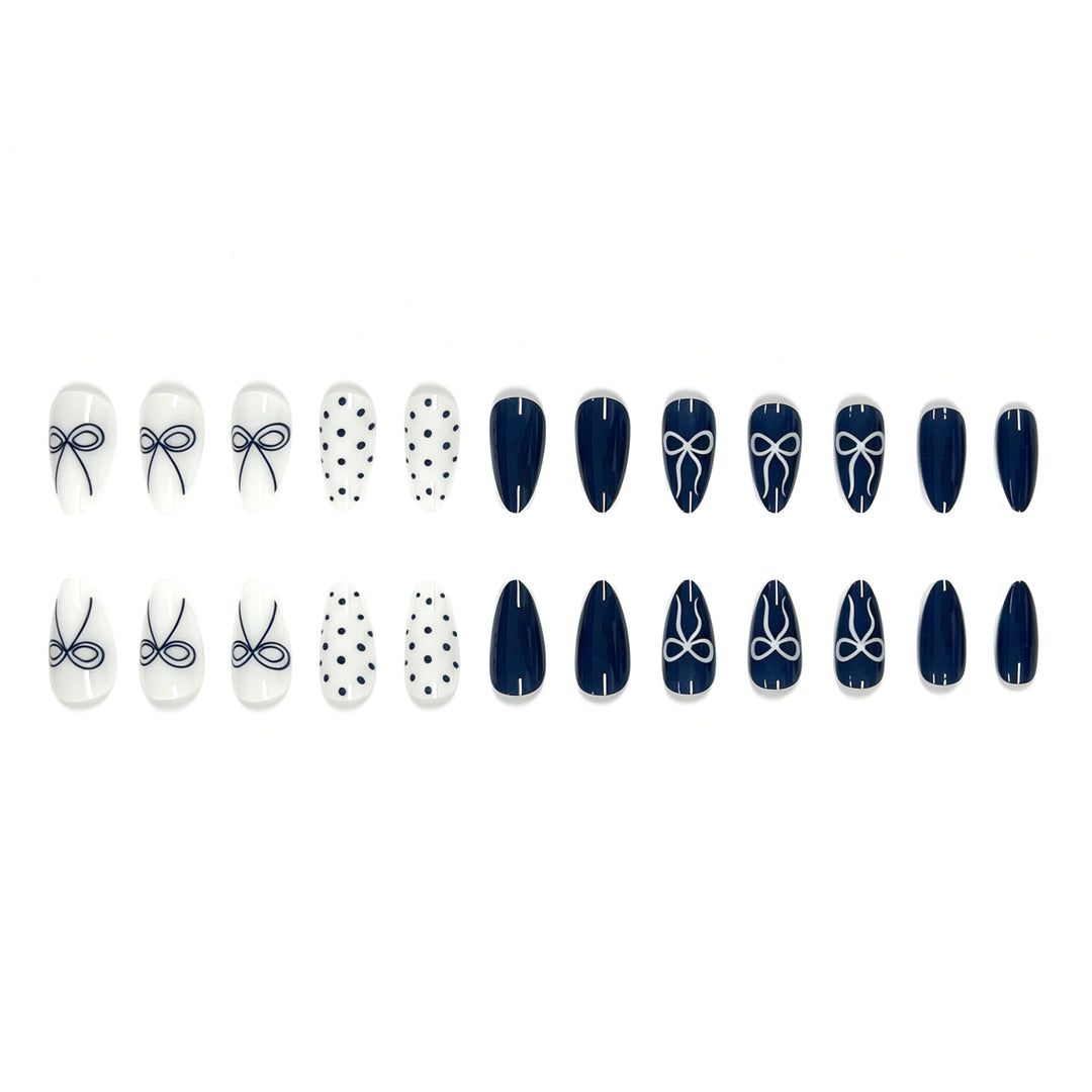 Nautical-Inspired Gel Nail Art Stornfield
