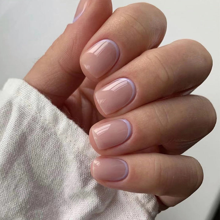 Elegant manicure with high-gloss finish Stornfield