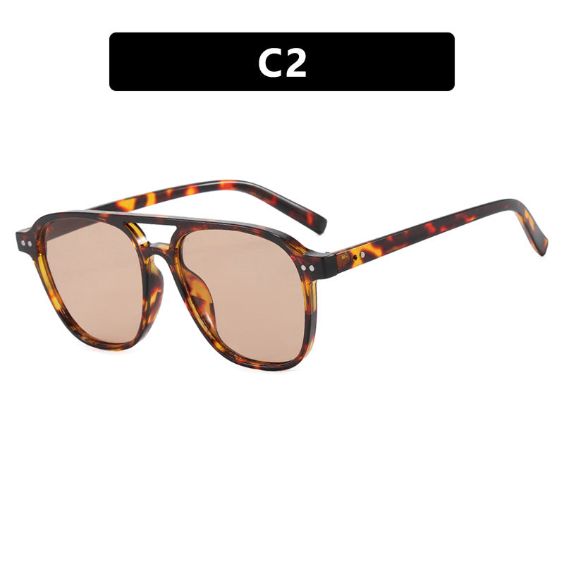 Women’s modern square sunglasses with robust design and UV protection Stornfield