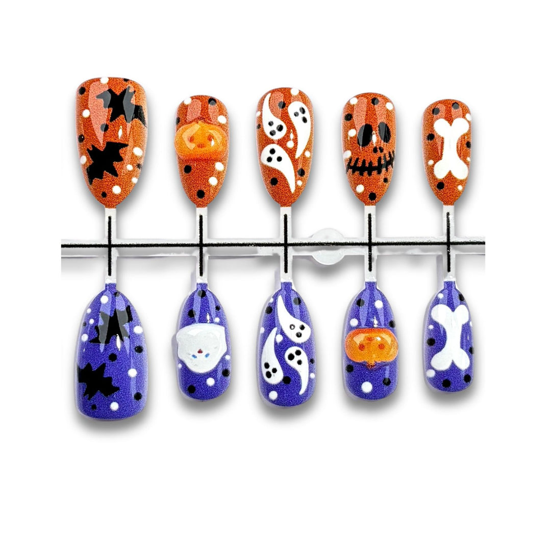 Festive Halloween-Themed Press-On Nail Art Kit
