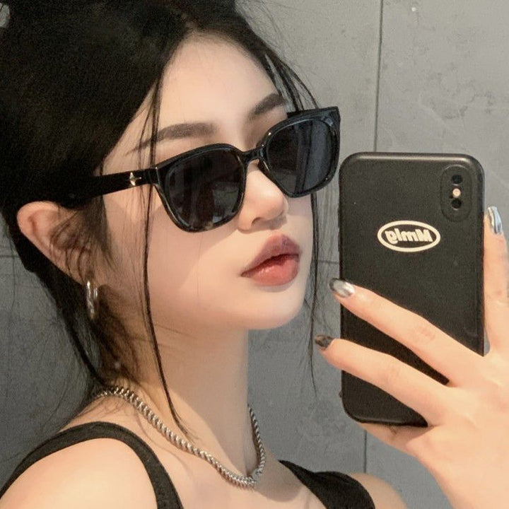 Women’s fashionable square sunglasses with UV protection filter and sturdy frame Stornfield
