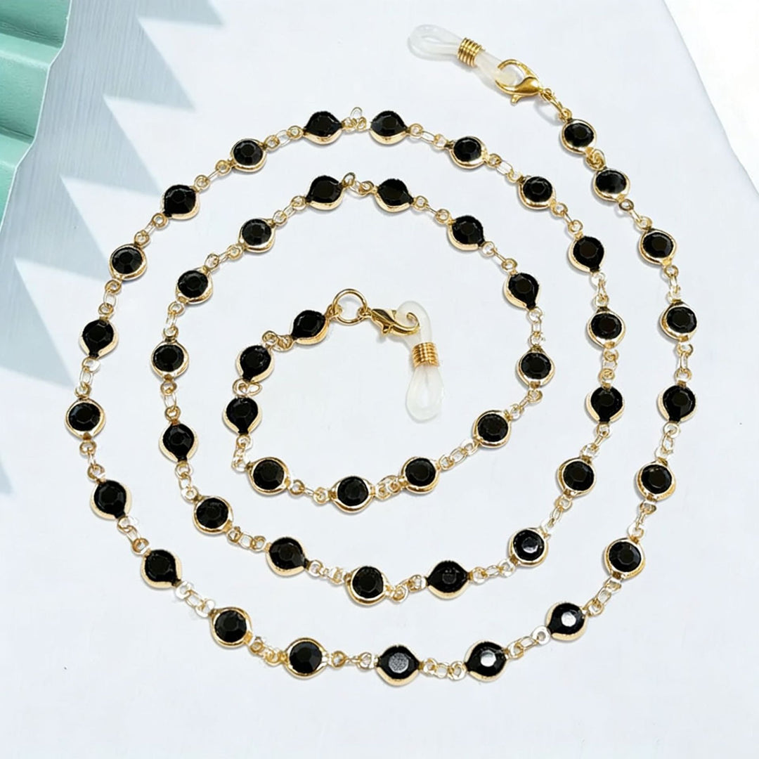 Elegant Beaded Eyewear Chain Stornfield