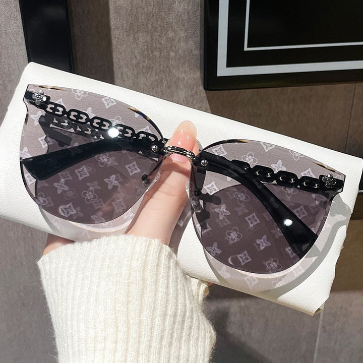 Women Cat-Eye Sunglasses with Luxurious Design and High-Quality UV Protection Stornfield