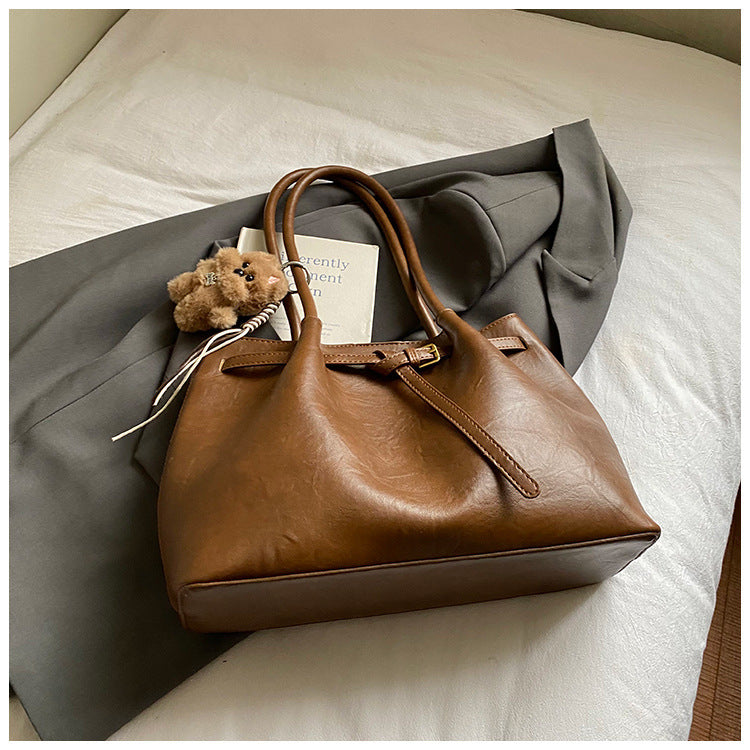 Luxurious Leather Shoulder Tote