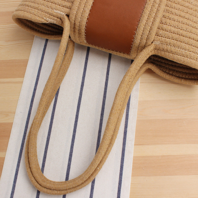 Elegant basket bag with leather flap closure Stornfield
