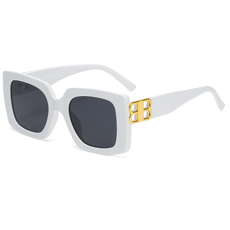 Ladies oversized sunglasses with elegant design and luxurious details Stornfield