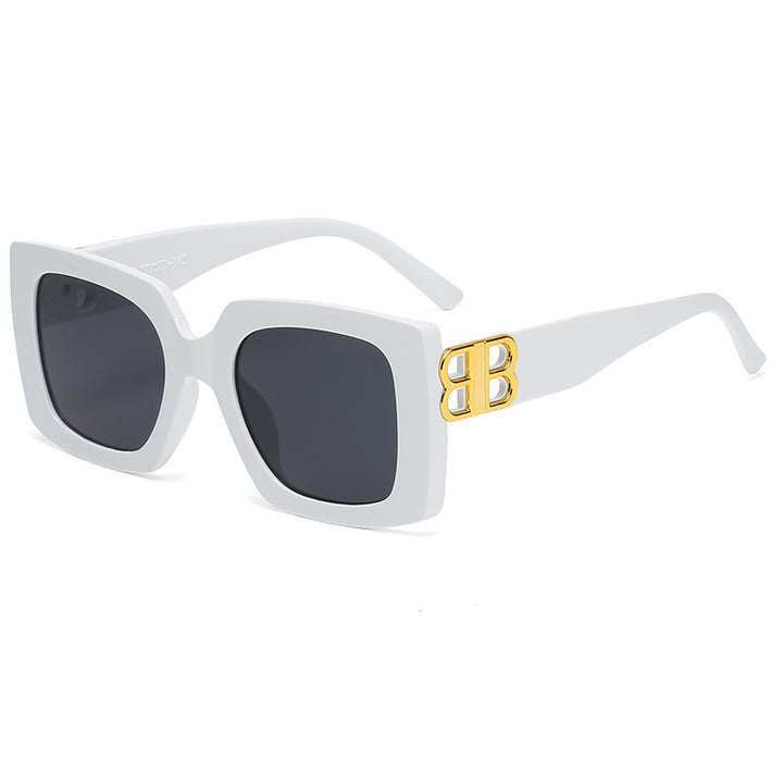 Ladies oversized sunglasses with elegant design and luxurious details Stornfield