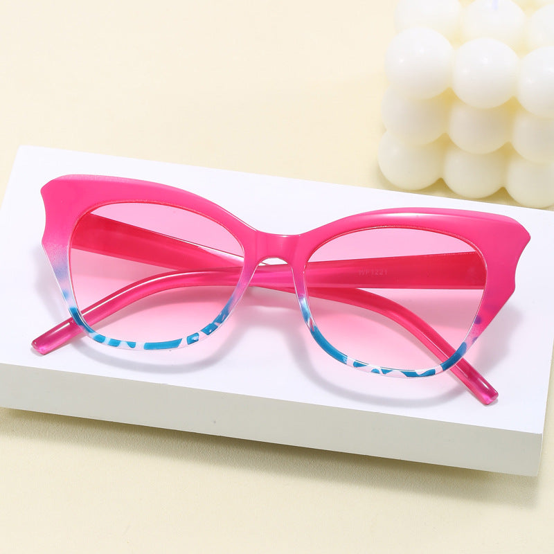 Women's Cat-Eye Sunglasses with Extravagant Mirror Design Stornfield