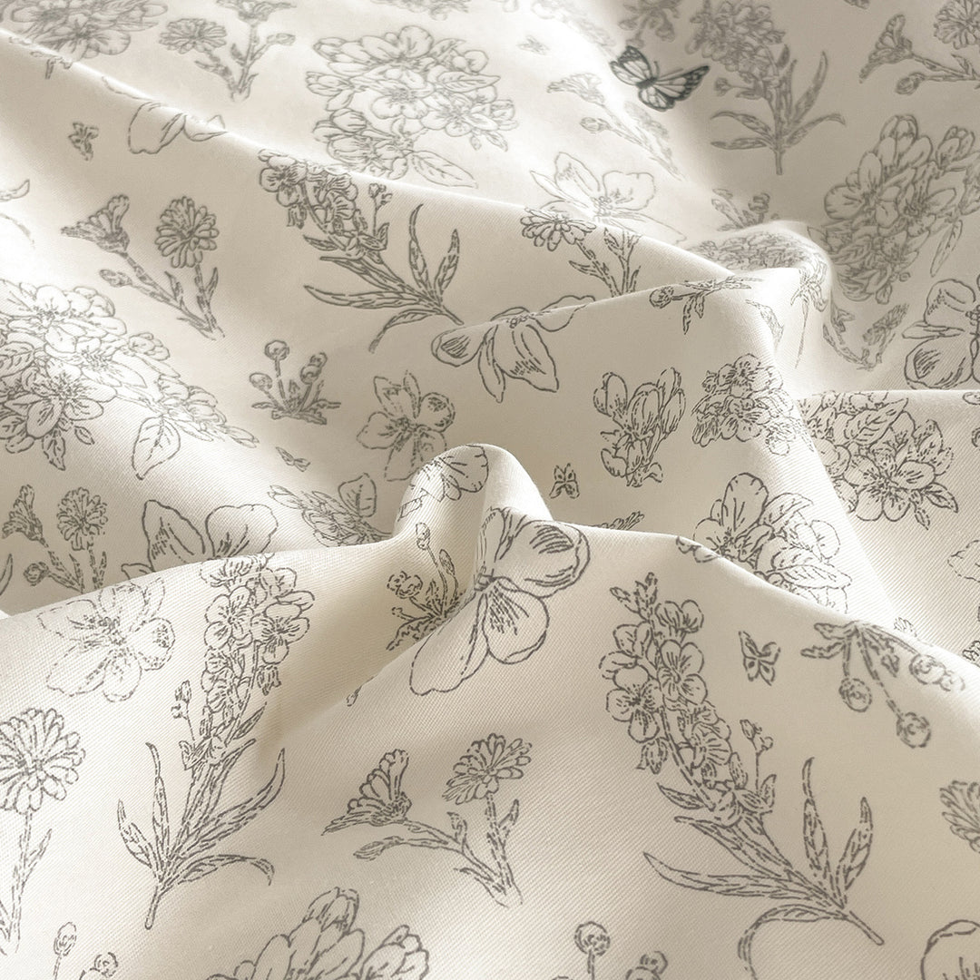 Floral Duvet Cover Set with Ruffled Contrast Border and Bunny Accent Pillow Shams