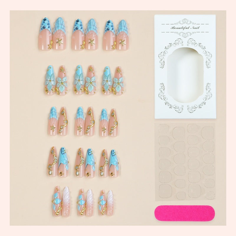 Artificial nail set with luxurious 3D designs and glitter accents Stornfield