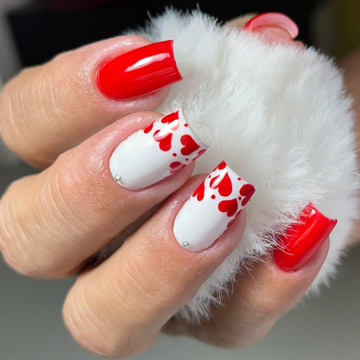 Romantic Heart-Inspired Press-On Nails Stornfield