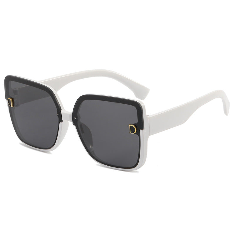 Women's trendy square sunglasses in minimalist design Stornfield