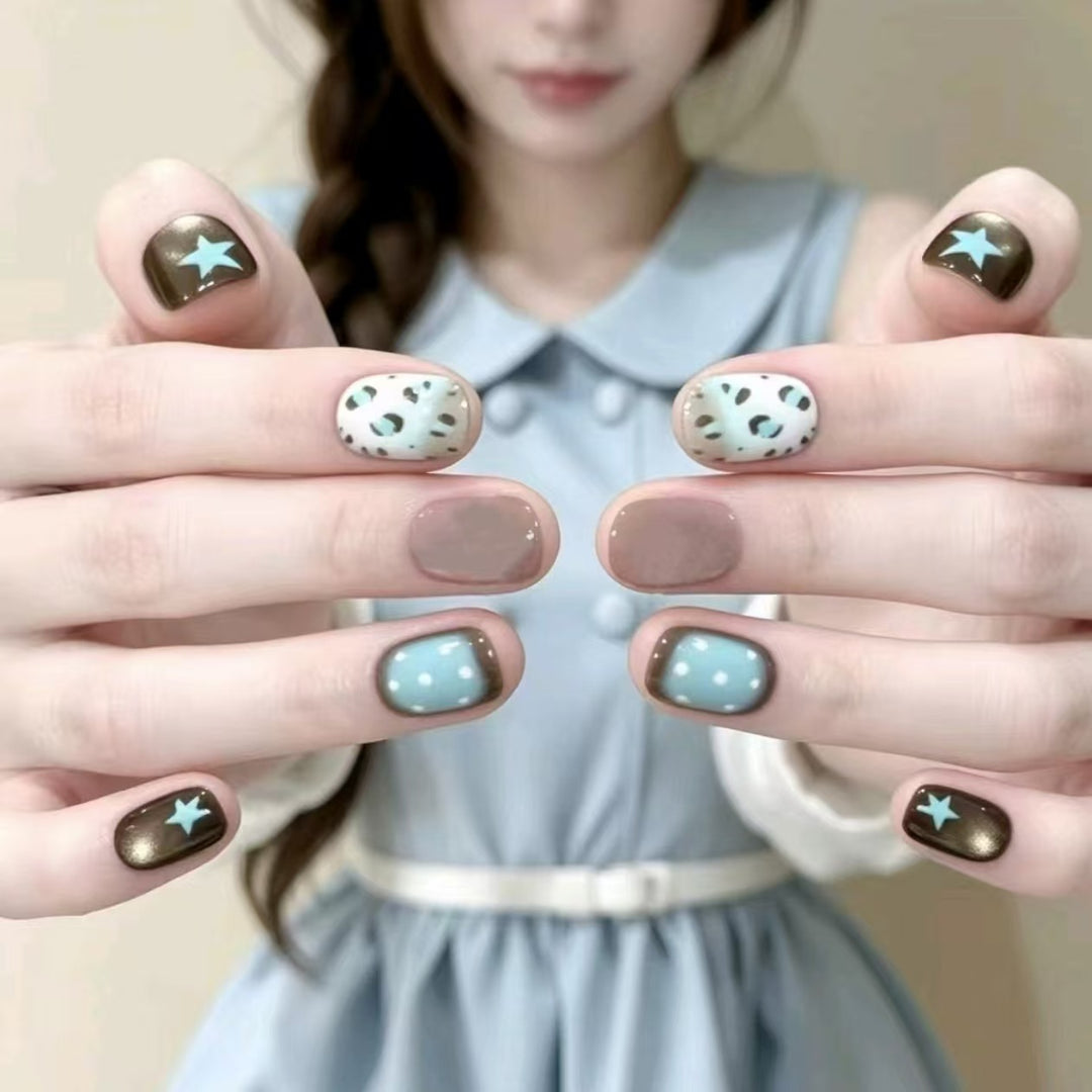Trendy Graphic Nail Art Set Stornfield