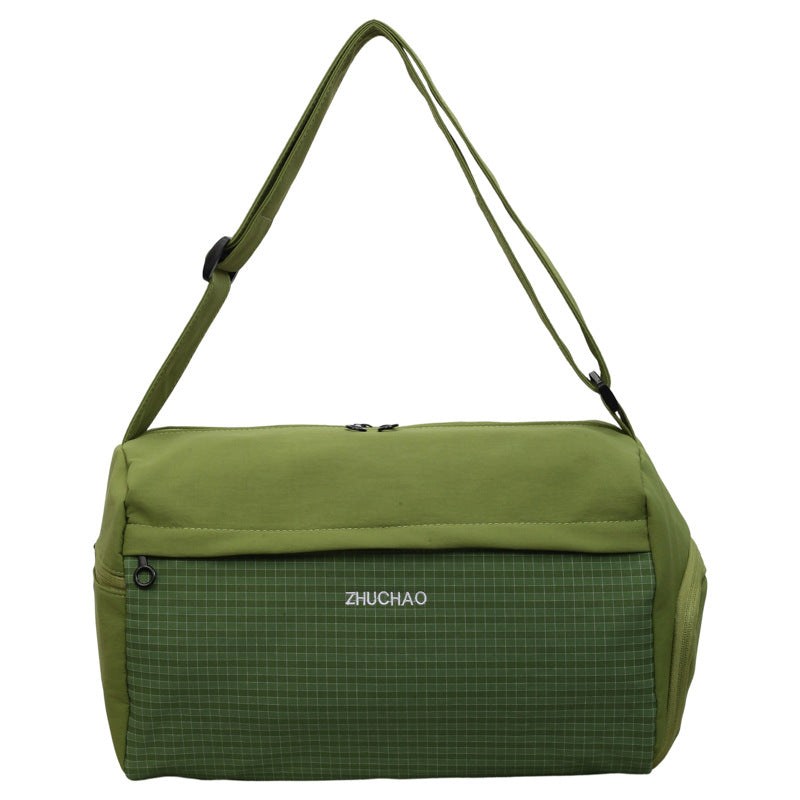 Sporty Travel Bag with Adjustable Shoulder Strap Stornfield