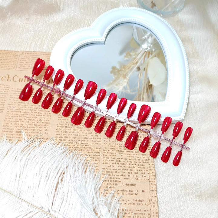 Artificial nails with shimmering effect Stornfield