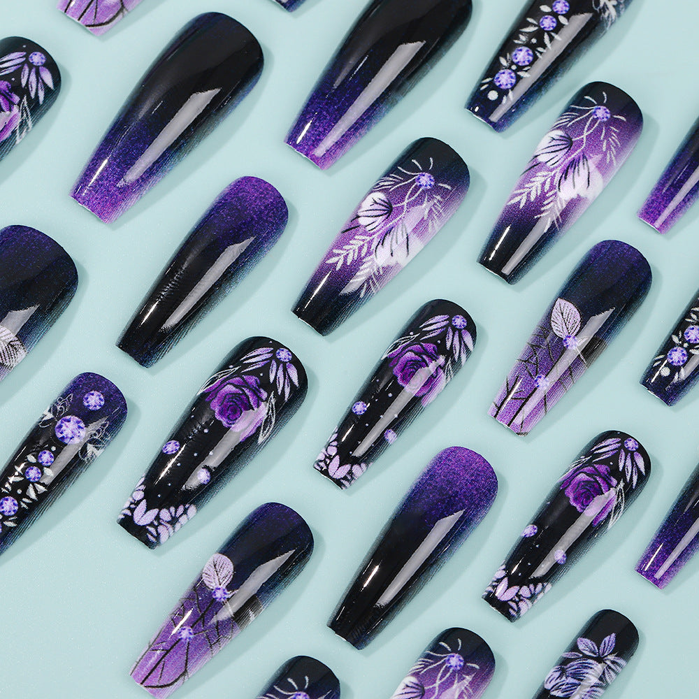 Elegant and creative art nails Stornfield