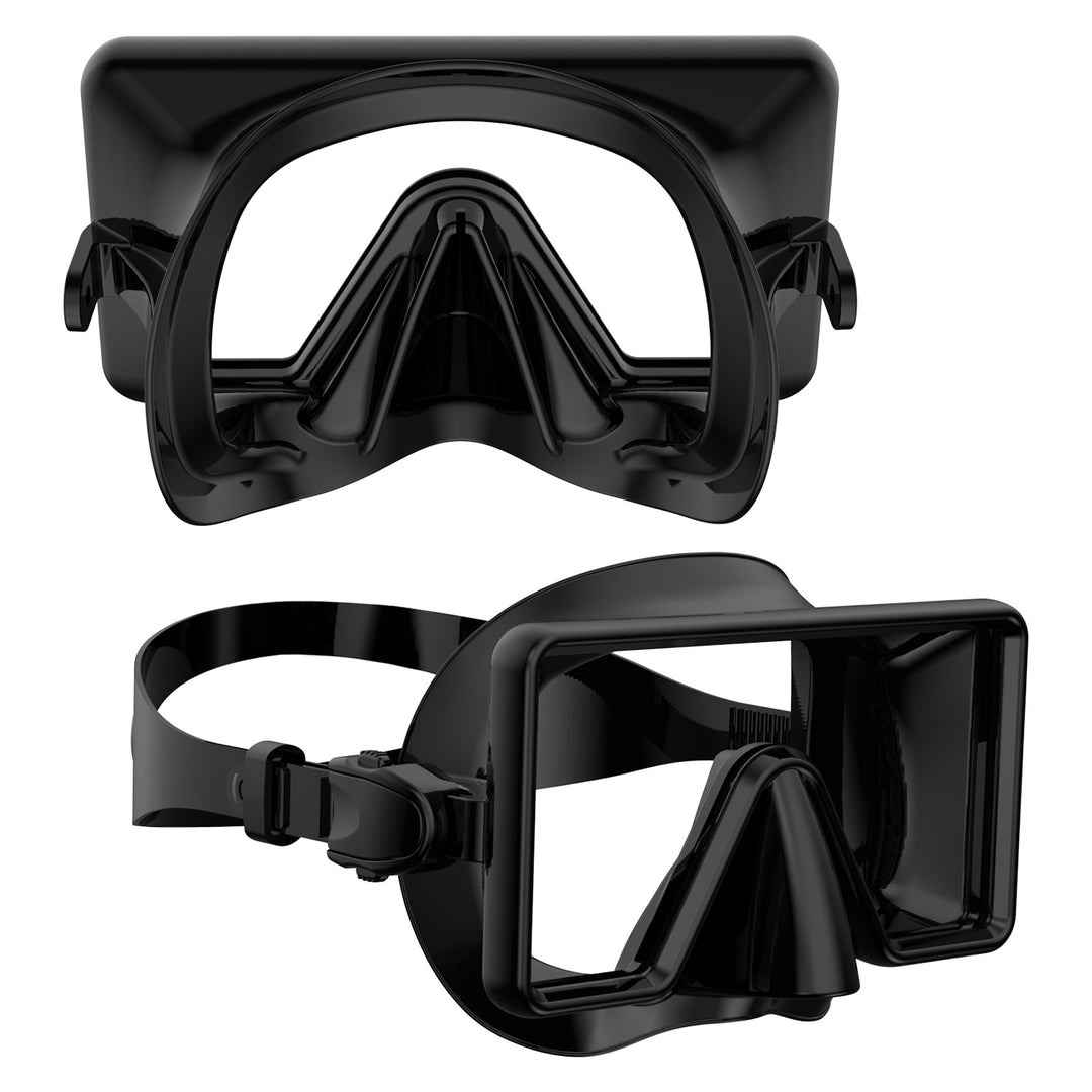 Diving mask with maximum field of view and comfortable silicone rim Stornfield