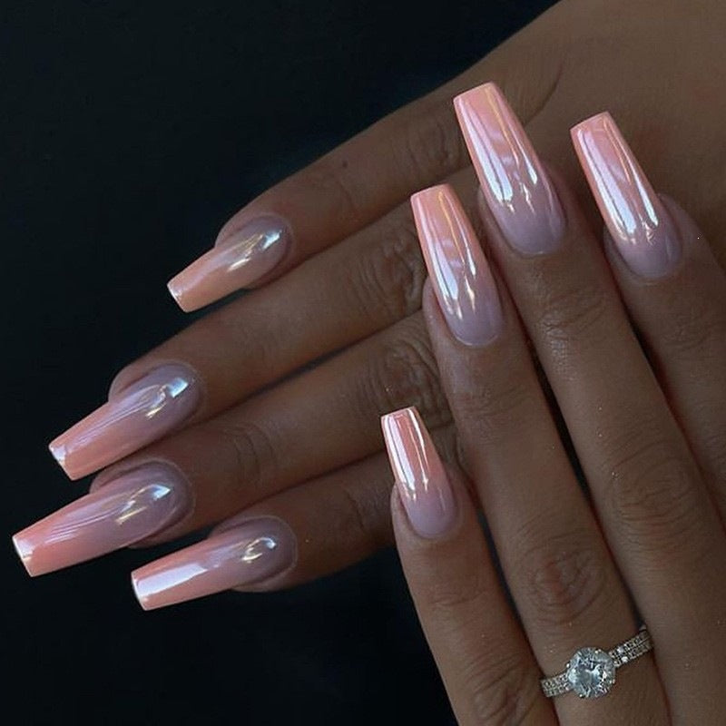 Artificial nail set with elegant high-gloss ombre design and sparkling accents Stornfield