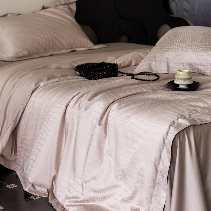 Silky Jacquard Crocodile-Embossed Duvet Cover and Pillowcase Set