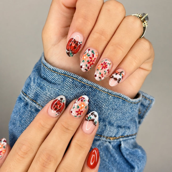 Artificial nails with autumn motifs Stornfield
