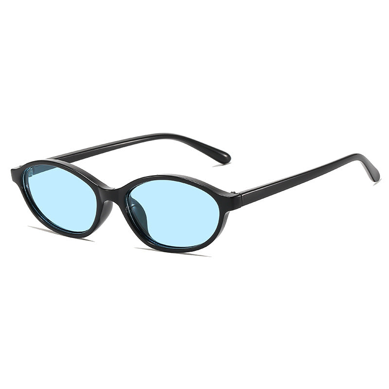 Elegant Vintage-Inspired Oval Sunglasses Stornfield