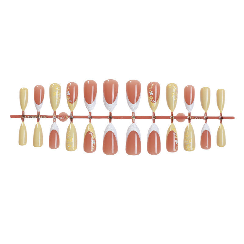 Artificial nail set with elegant floral design Stornfield
