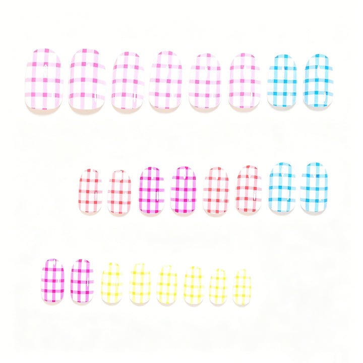Artistic Press-On Nail Tips with Checkered Design Stornfield