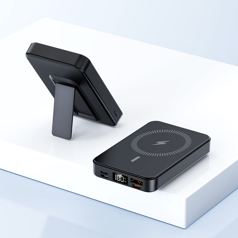 Portable Magnetic Charger with Stand Stornfield