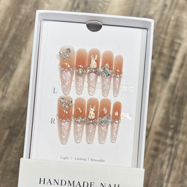 Glamorous Stiletto Press-On Nail Art Set with Elegant Decorative Elements Stornfield