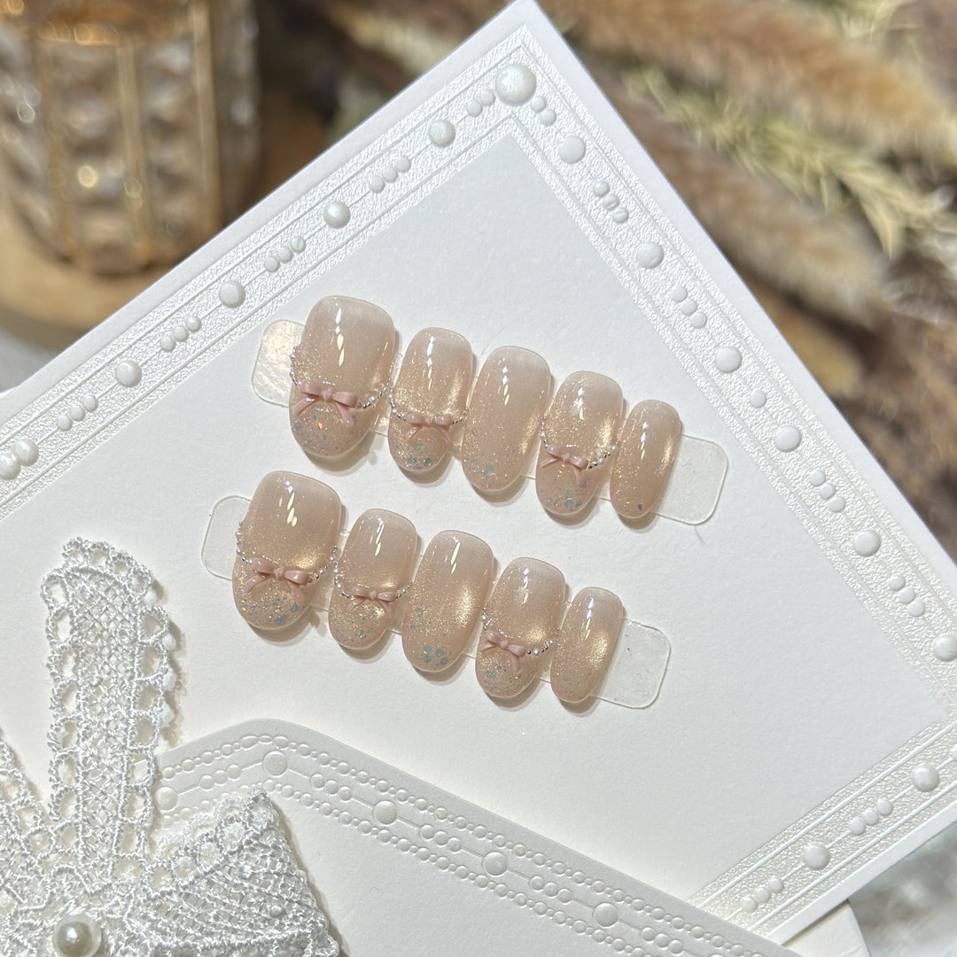 Press-On Nail Art Set with Elegant Bow Accents Stornfield