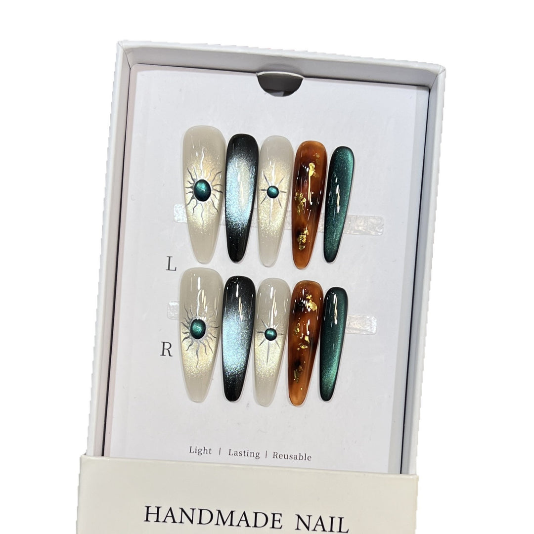 Extravagant Press-On Nail Art Set with Cosmic Theme Stornfield